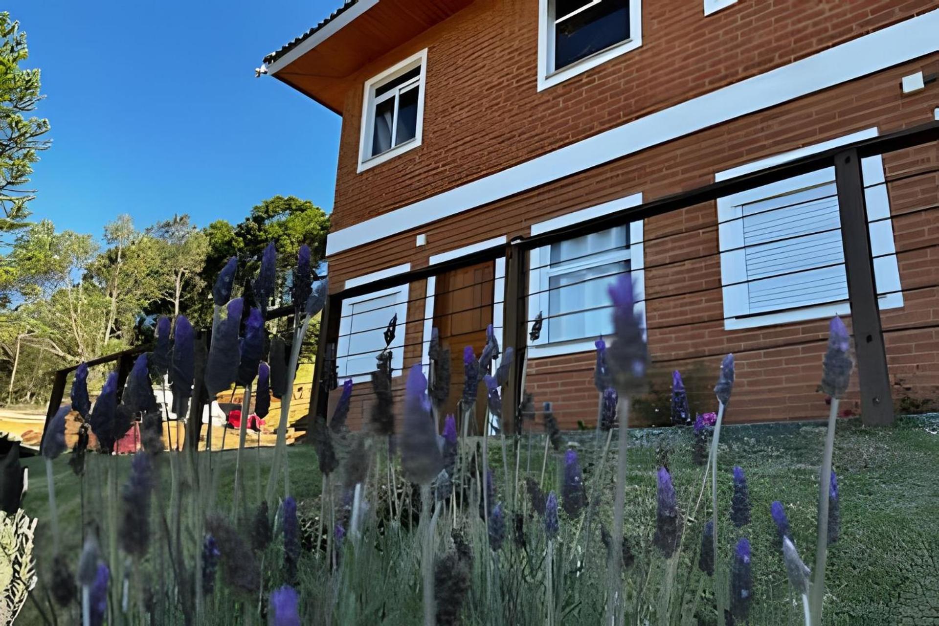 Suites Saint Louis - Conforto Do Lado Do Centro Turistico Campos do Jordão エクステリア 写真