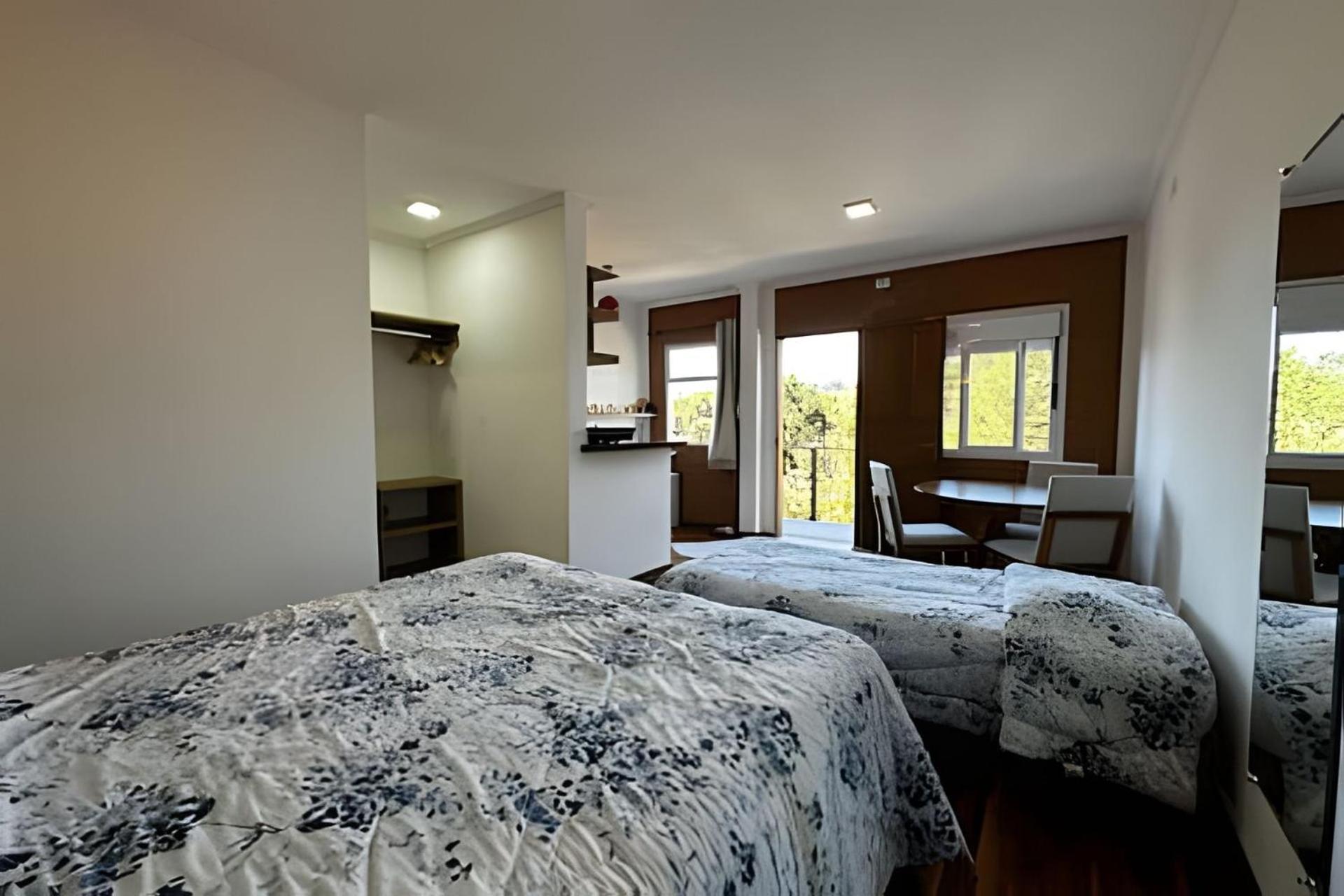 Suites Saint Louis - Conforto Do Lado Do Centro Turistico Campos do Jordão エクステリア 写真