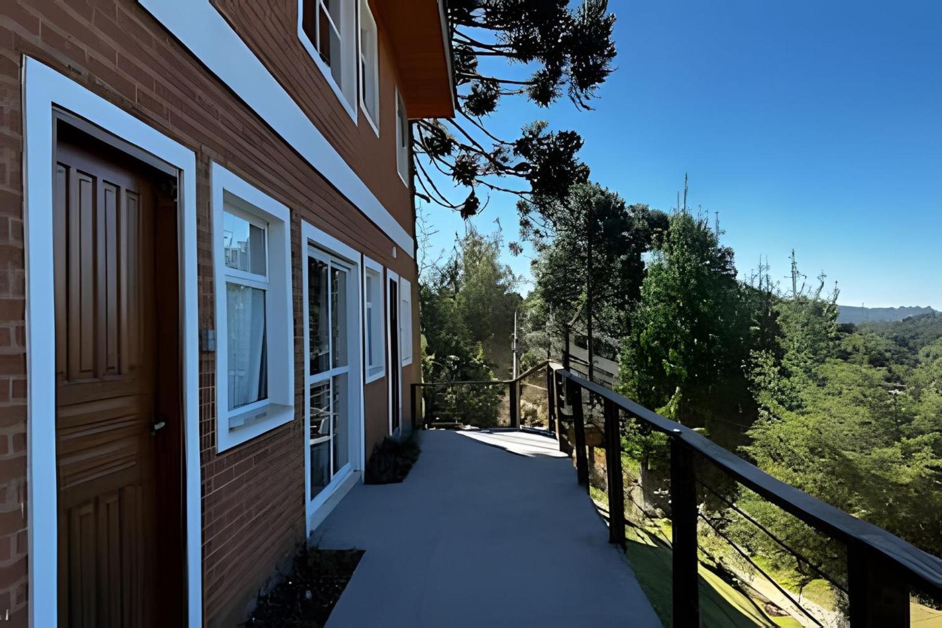 Suites Saint Louis - Conforto Do Lado Do Centro Turistico Campos do Jordão エクステリア 写真